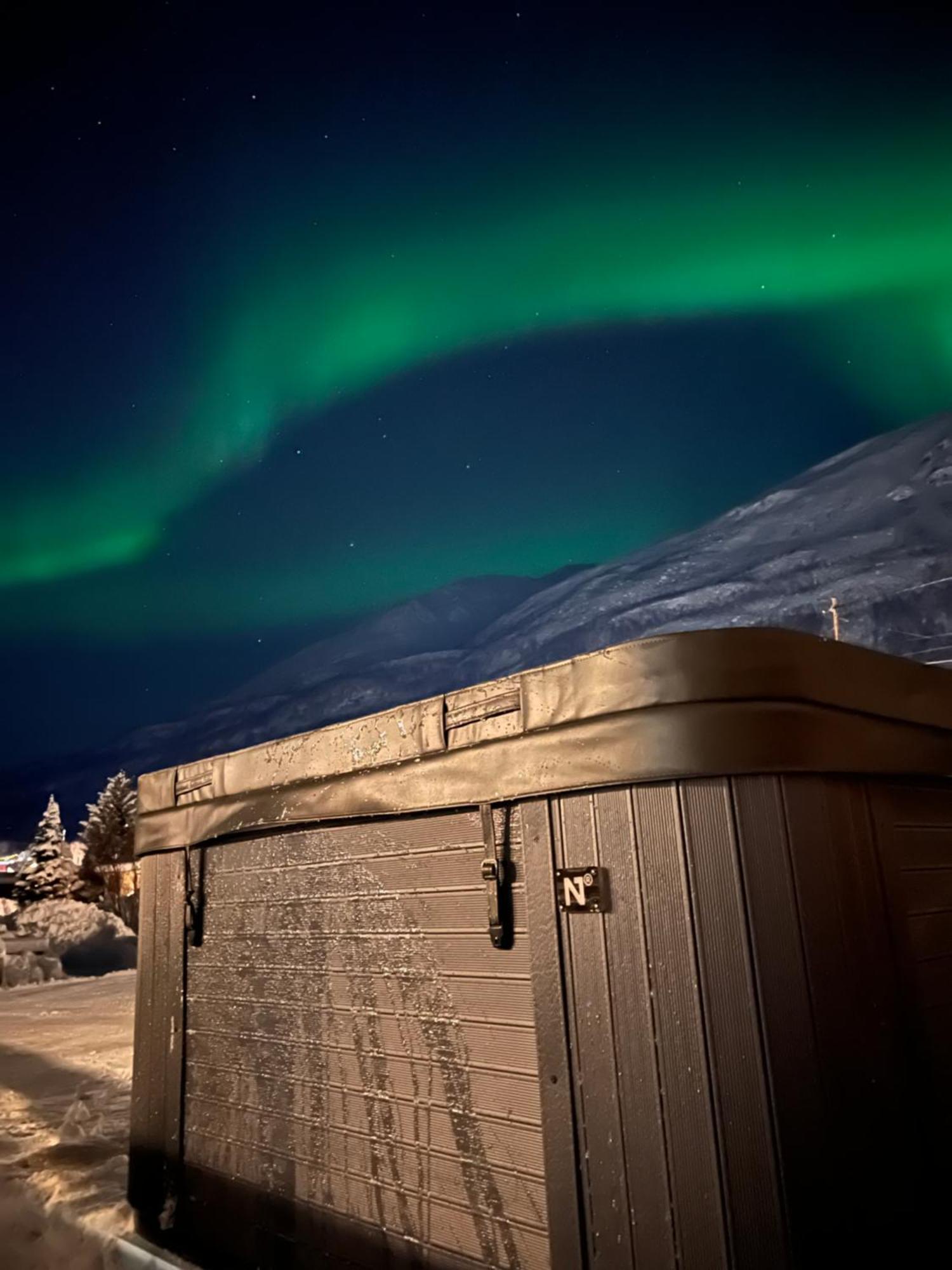 Alpan Apartments, Lyngenfjord Olderdalen 外观 照片