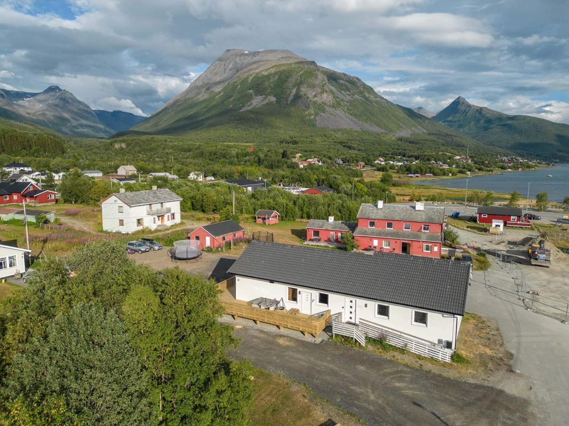 Alpan Apartments, Lyngenfjord Olderdalen 外观 照片