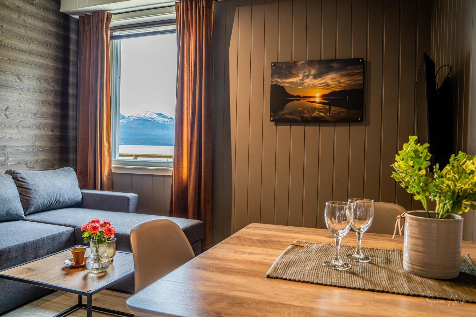 Alpan Apartments, Lyngenfjord Olderdalen 外观 照片